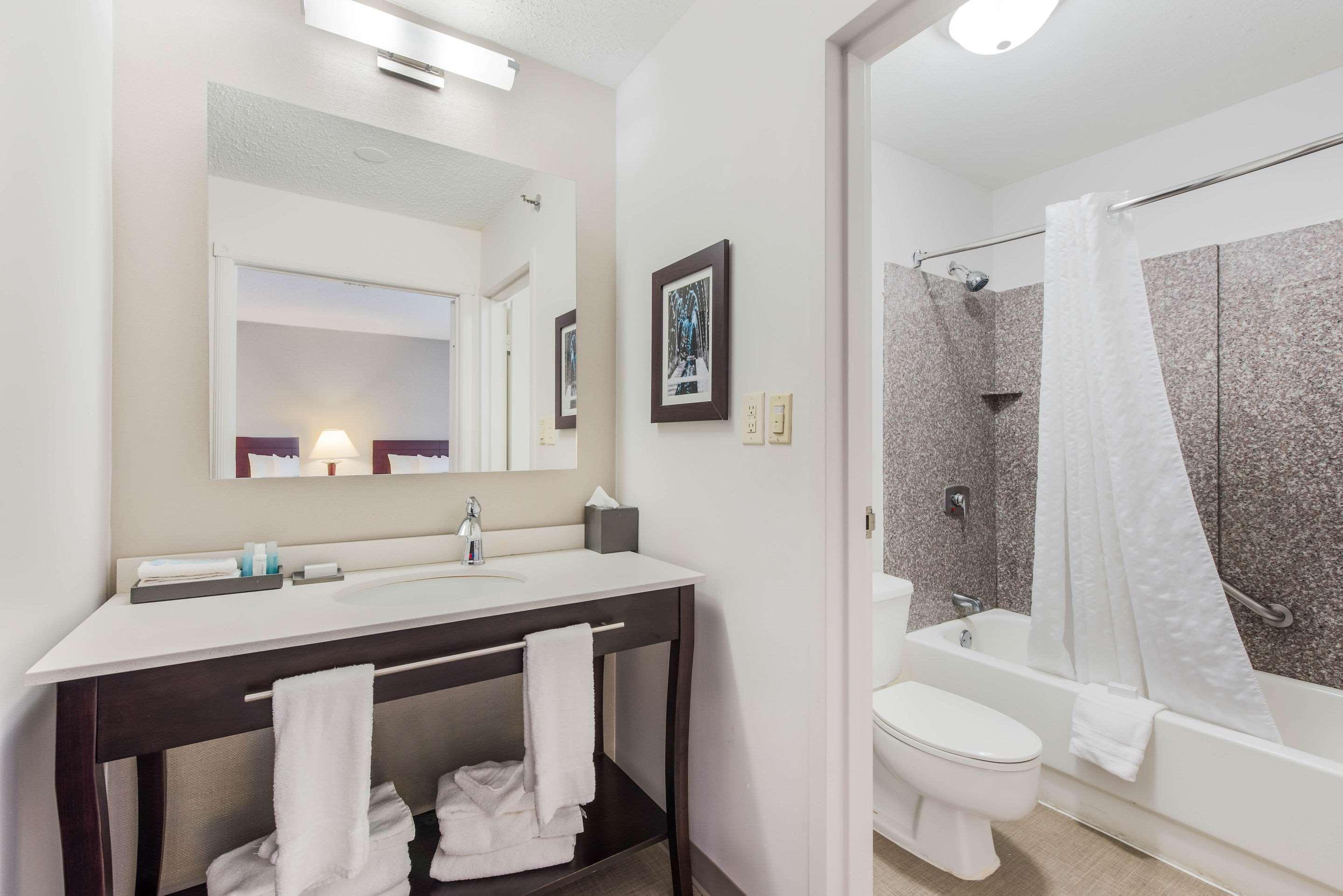 The Blu Hotel Blue Ash Cincinnati, Ascend Hotel Collection Esterno foto