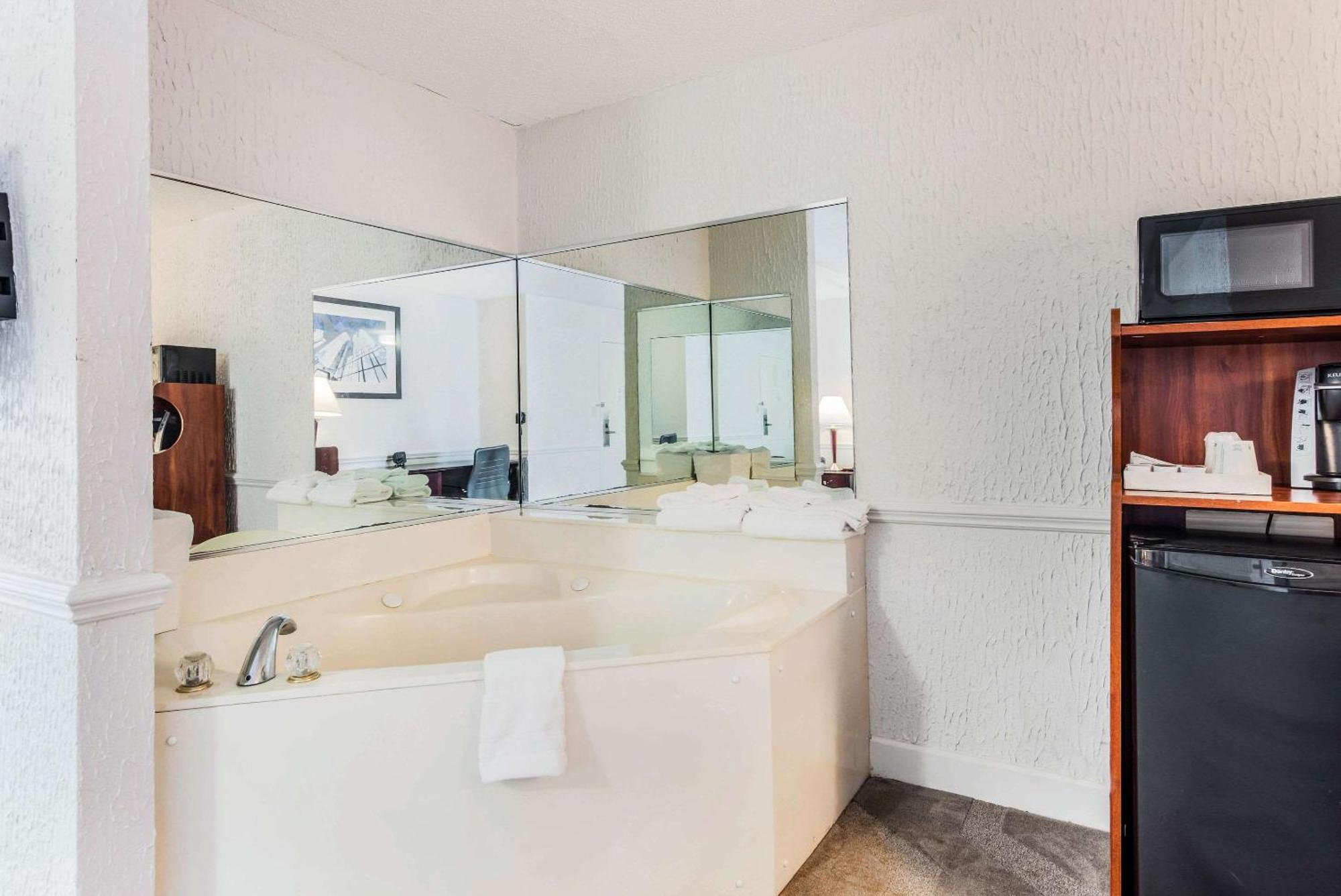 The Blu Hotel Blue Ash Cincinnati, Ascend Hotel Collection Esterno foto