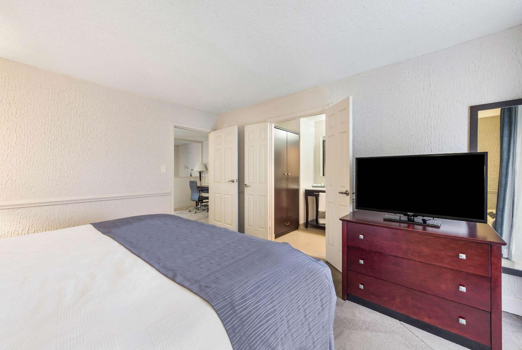 The Blu Hotel Blue Ash Cincinnati, Ascend Hotel Collection Esterno foto
