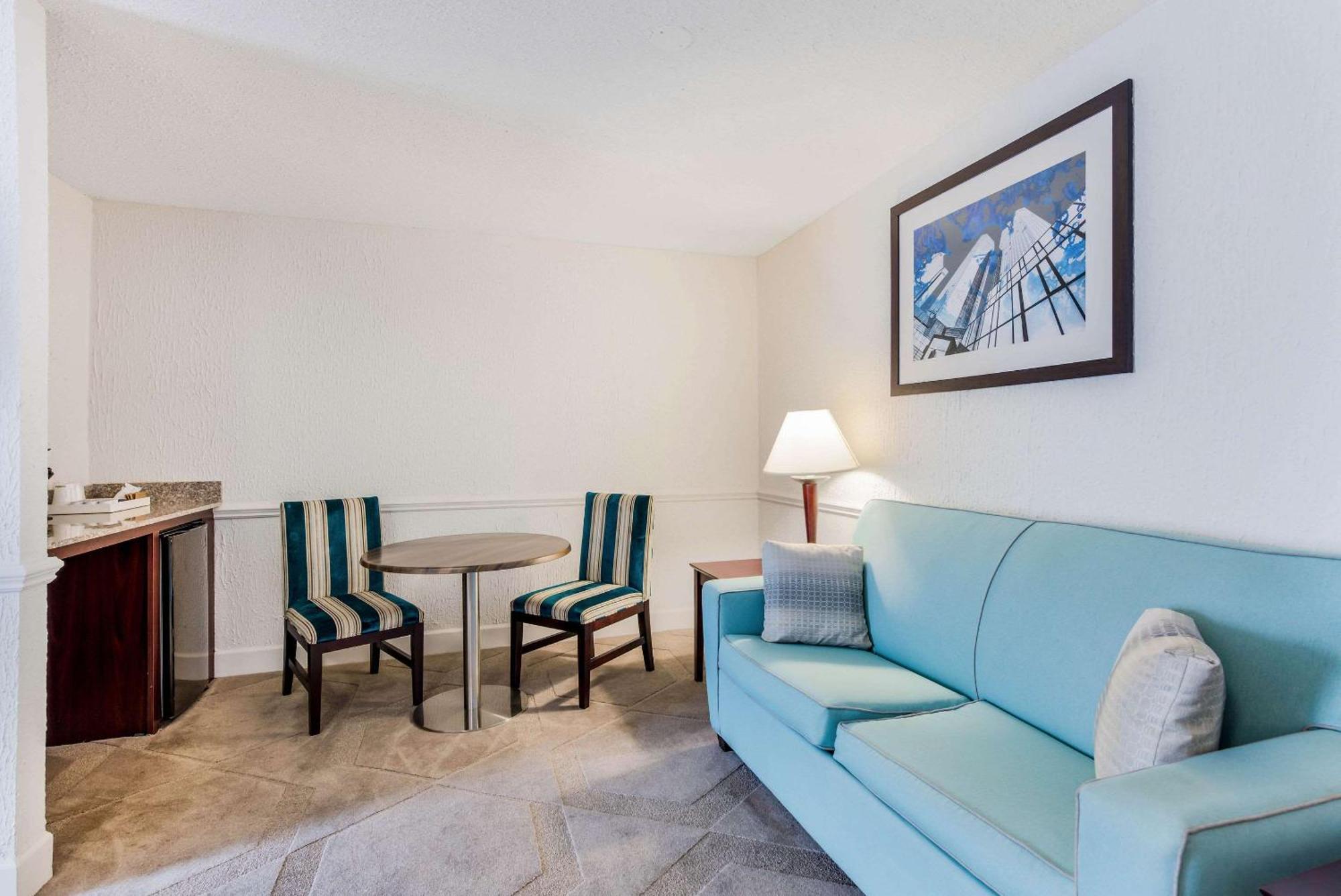 The Blu Hotel Blue Ash Cincinnati, Ascend Hotel Collection Esterno foto
